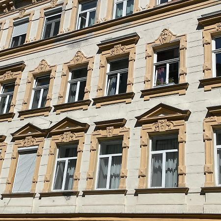 Madu-Living Vienna - Gustav Apartman Kültér fotó